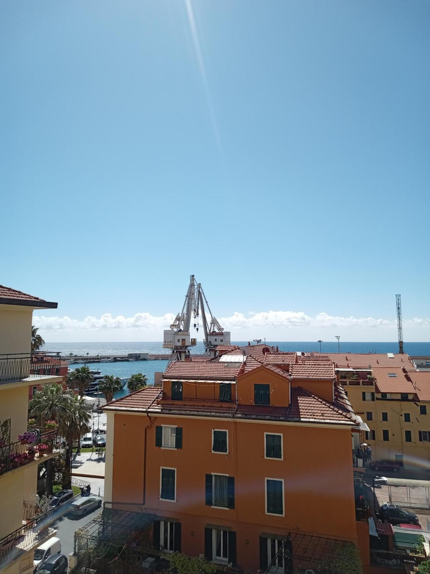L'Attico Sul Porto, Sea View With Terrace, Imperia Center Империя Экстерьер фото